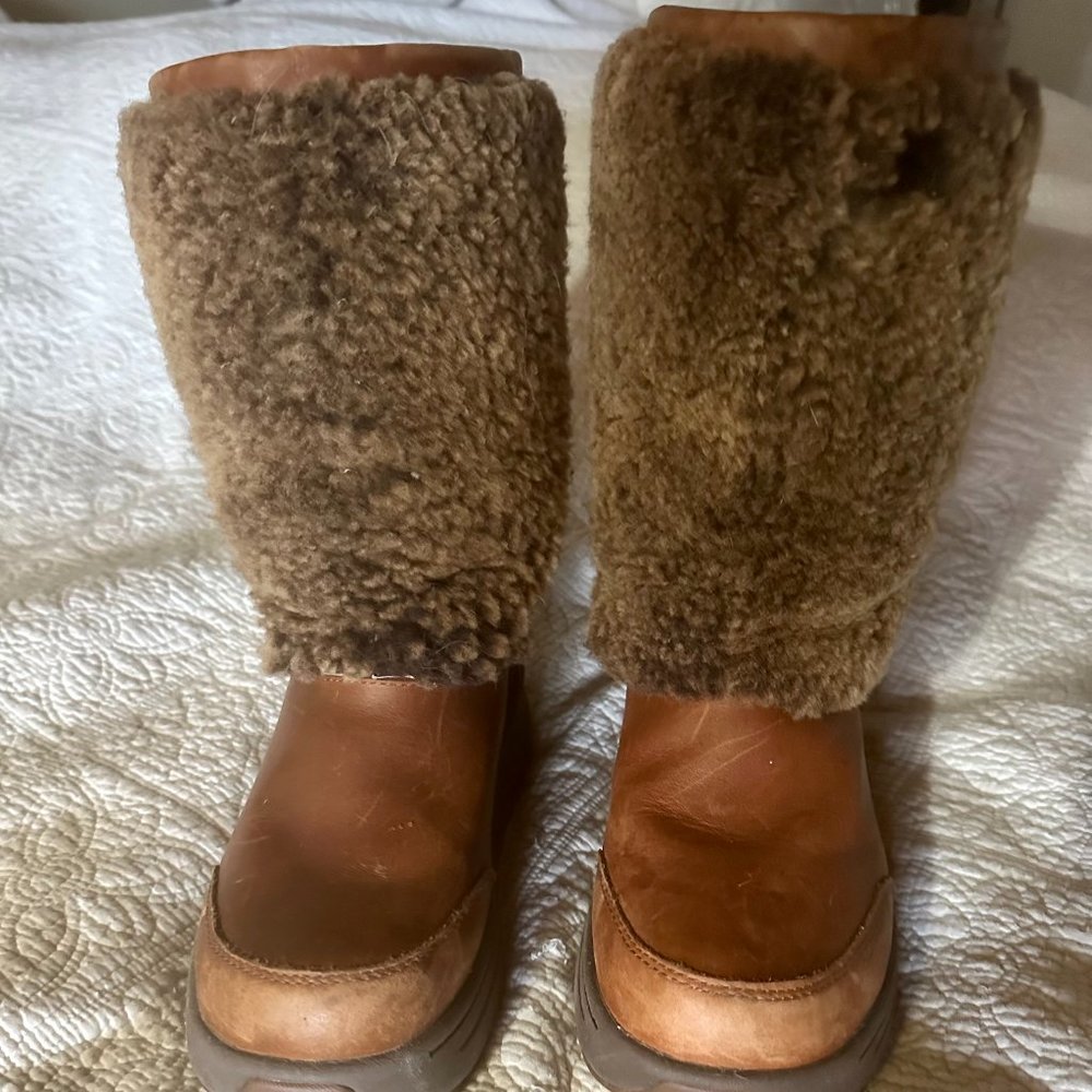 UGG Thinsulate Winter Boots Size 7